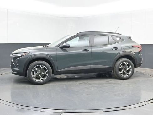 New 2026 Chevrolet Trax LT FWD image 11