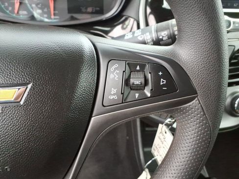 Used 2021 Chevrolet Spark LT FWD image 17