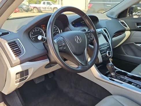 Used 2015 Acura TLX FWD image 10