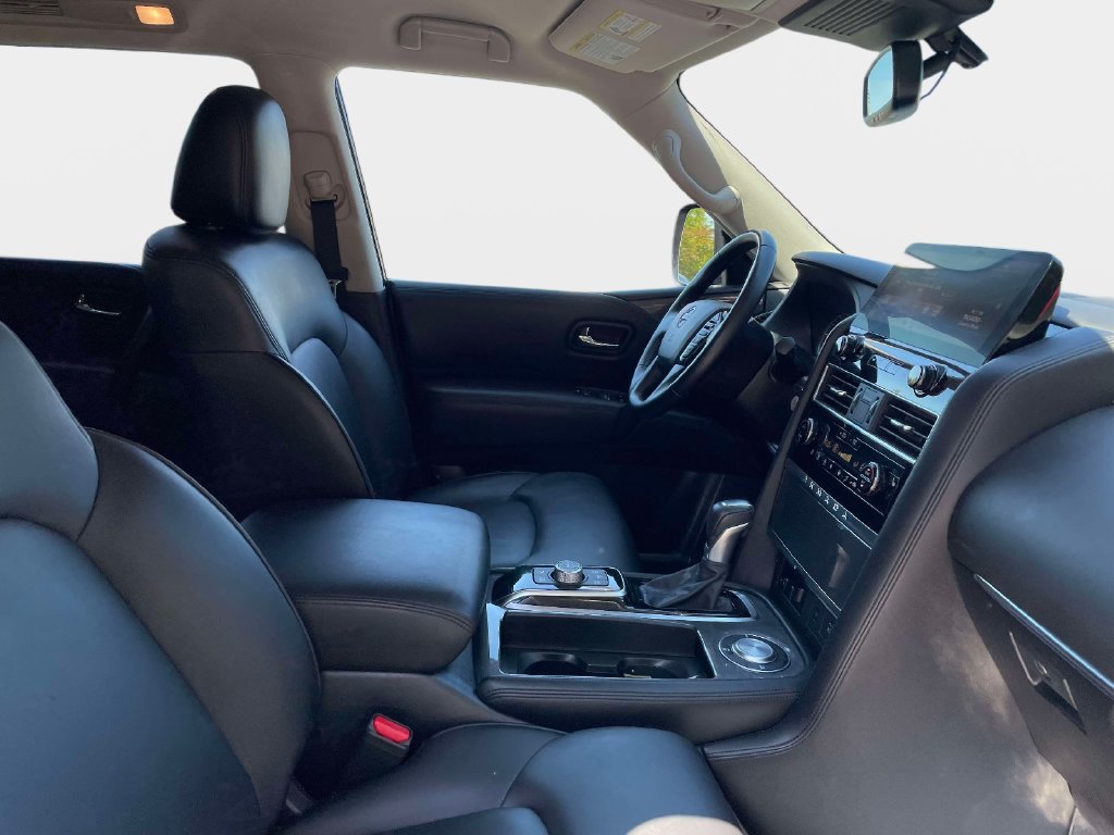 Used 2024 Nissan Armada SV RWD image 10