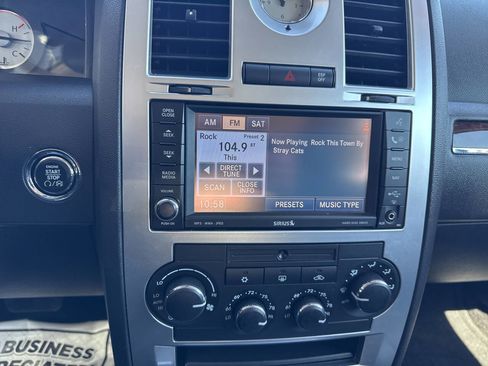 Used 2010 Chrysler 300 C w/ Luxury Group II AWD/4WD image 28