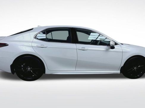 Certified 2022 Toyota Camry XSE w/ Navigation Upgrade Package image 10