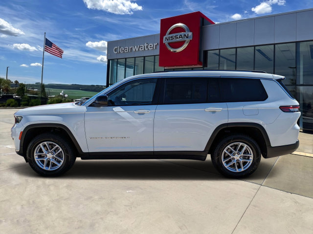 Used 2023 Jeep Grand Cherokee L Laredo AWD/4WD image 8