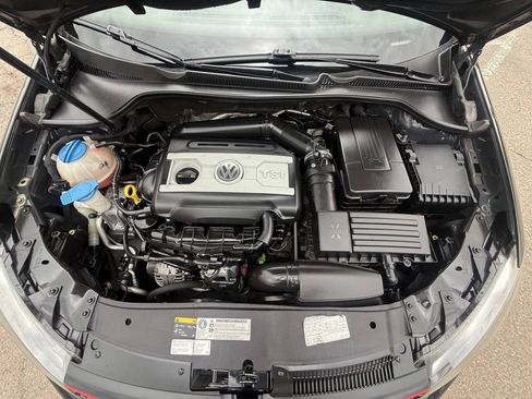 Used 2014 Volkswagen GTI Driver's Edition FWD image 28