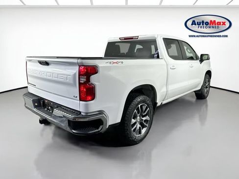 Used 2024 Chevrolet Silverado 1500 LT AWD/4WD image 2