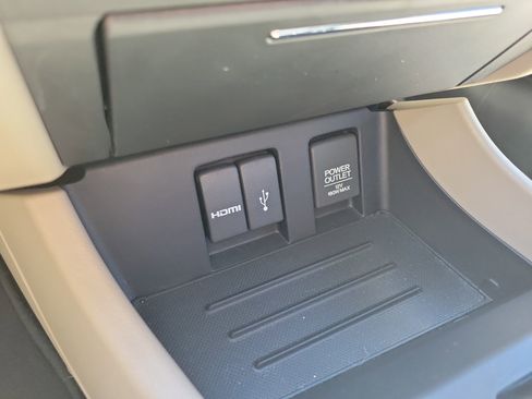 Used 2015 Honda Civic SE image 33