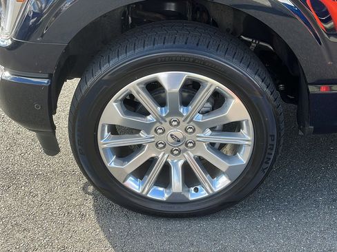 Used 2022 Ford F150 Limited image 8