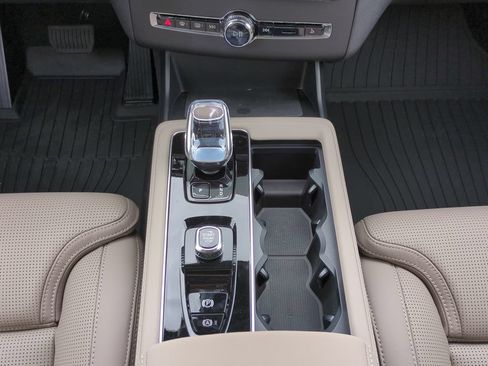 New 2026 Volvo XC90 B6 Ultra w/ Lounge Package AWD/4WD image 14