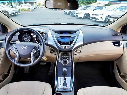 Used 2013 Hyundai Elantra GLS w/ Preferred Pkg FWD image 17