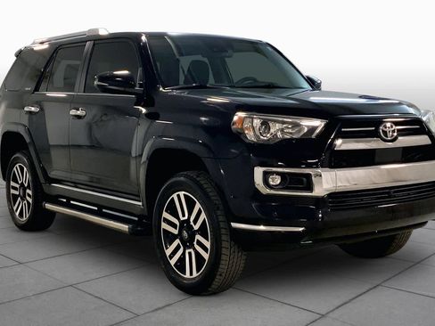 Used 2022 Toyota 4Runner Limited AWD/4WD image 2
