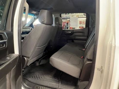 Used 2021 Chevrolet Silverado 1500 LT AWD/4WD image 8