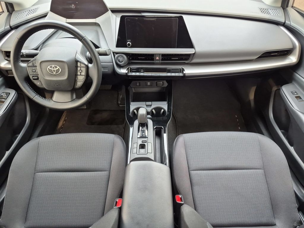 Used 2025 Toyota Prius LE FWD image 15