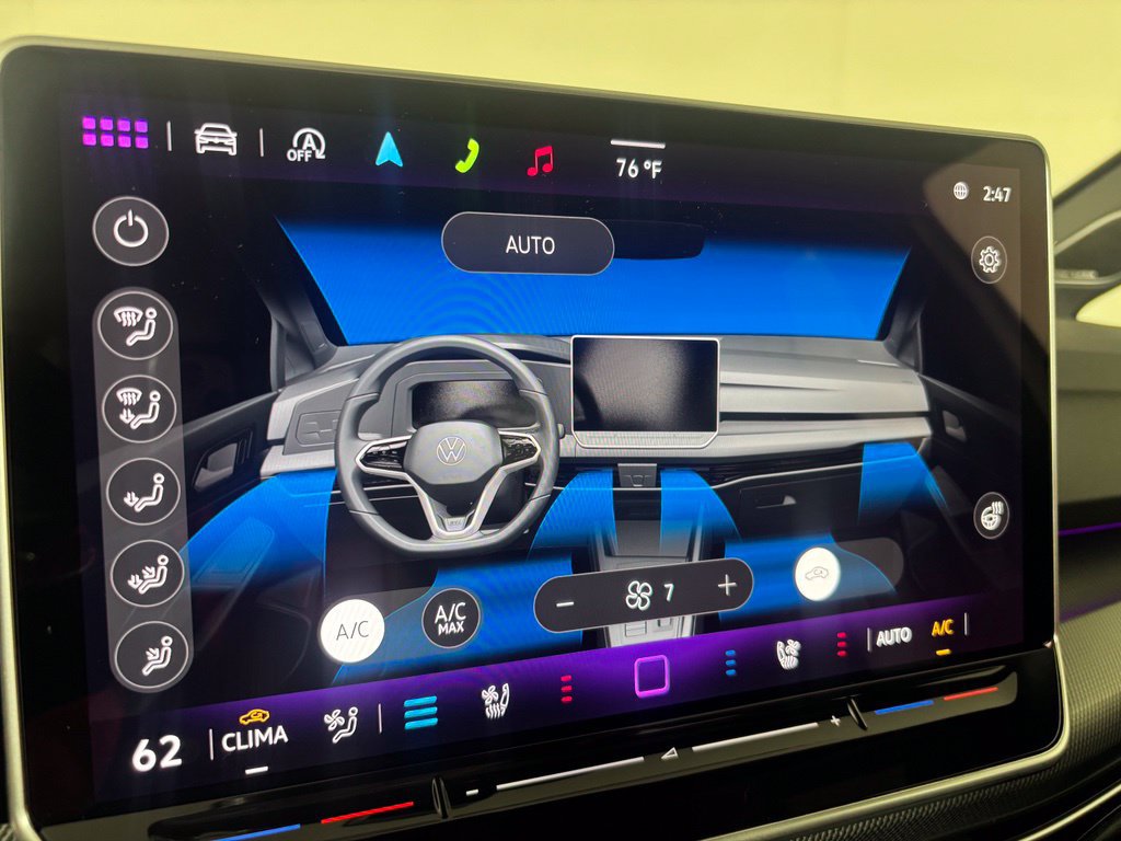 New 2026 Volkswagen GTI SE FWD image 17
