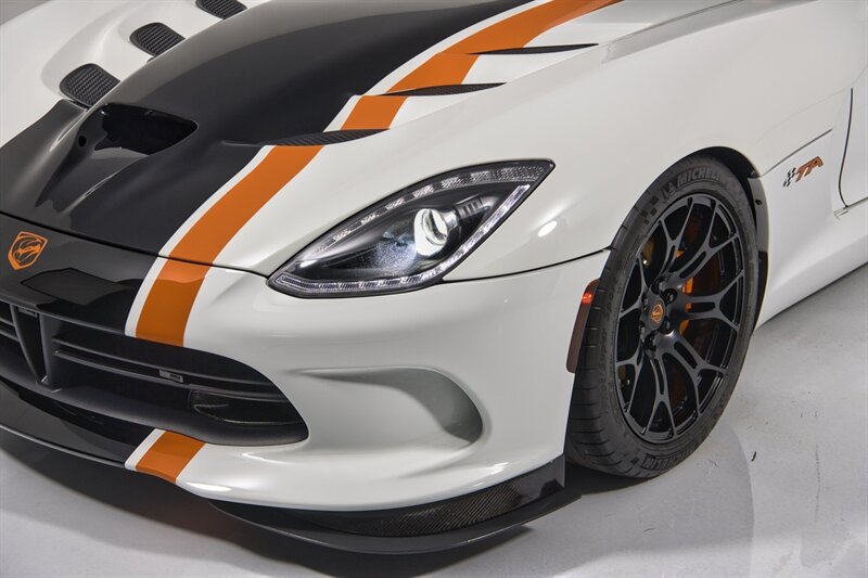 Used 2014 SRT Viper SRT-10 RWD image 25