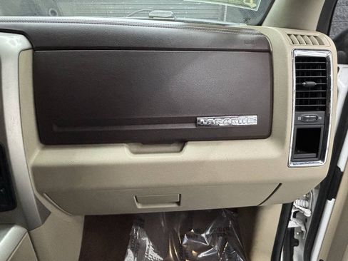 Used 2014 RAM 1500 Laramie w/ Convenience Group AWD/4WD image 35
