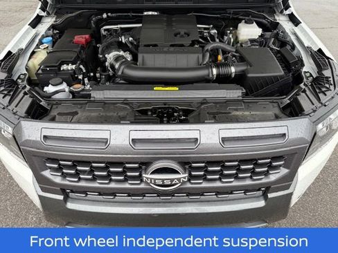 Certified 2025 Nissan Frontier SV image 32