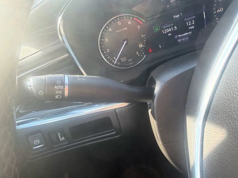 Used 2020 Cadillac XT5 Premium Luxury FWD image 26