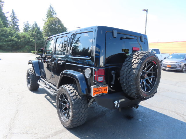 Used 2018 Jeep Wrangler Unlimited Sahara AWD/4WD image 5