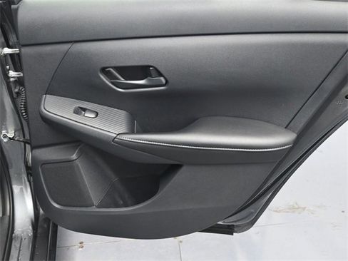 Used 2025 Nissan Sentra S image 27