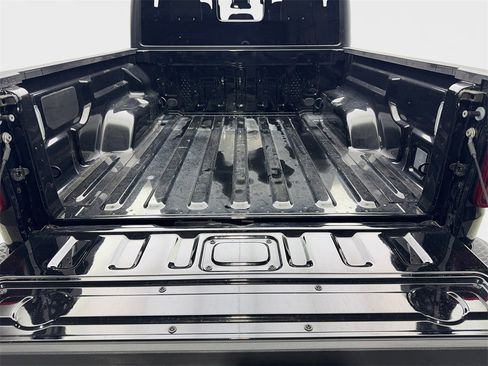 Used 2025 Jeep Gladiator Mojave w/ Safety Group image 78