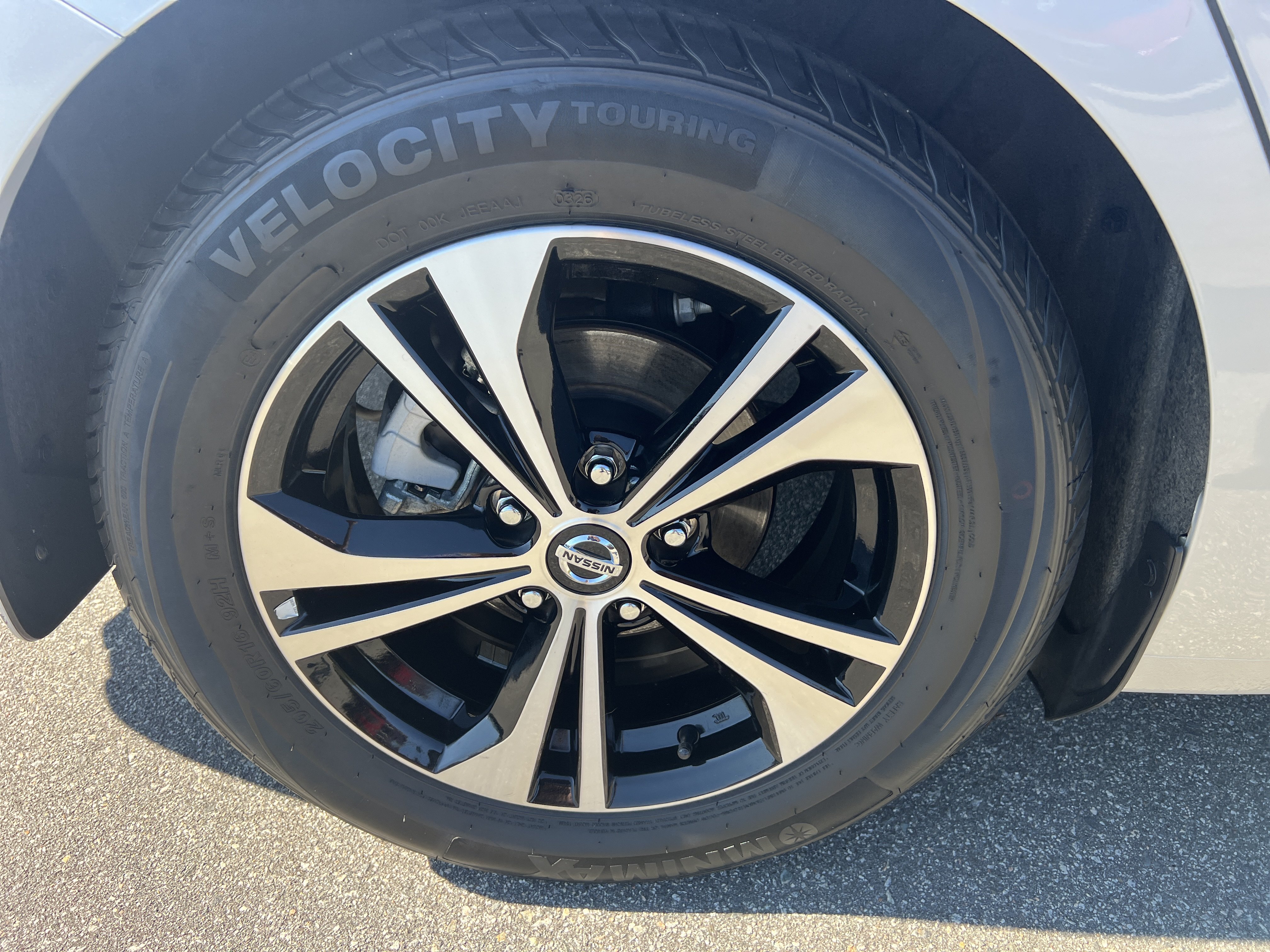 Used 2022 Nissan Sentra SV FWD image 11