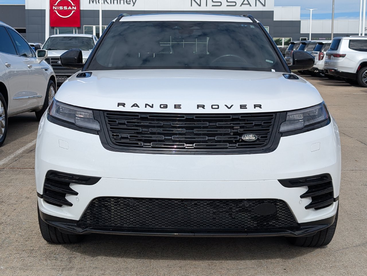 Used 2025 Land Rover Range Rover Velar Dynamic SE AWD/4WD image 6