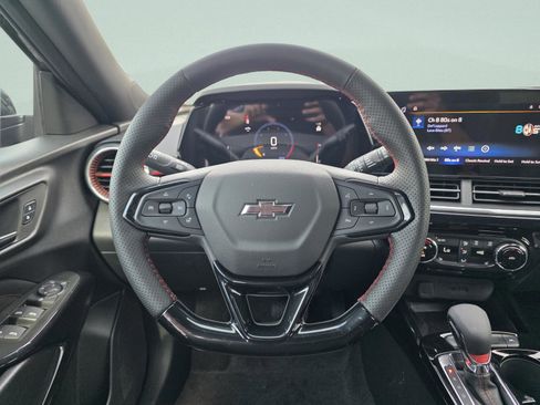 New 2026 Chevrolet Trax RS w/ Sunroof Package image 18