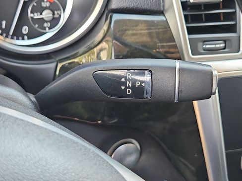 Used 2016 Mercedes-Benz GL 550 4MATIC image 17