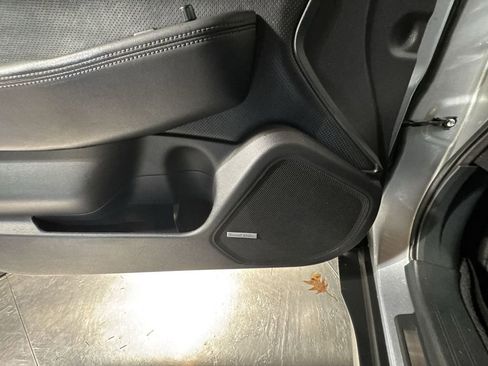 Used 2016 Subaru Outback 3.6R Limited image 22