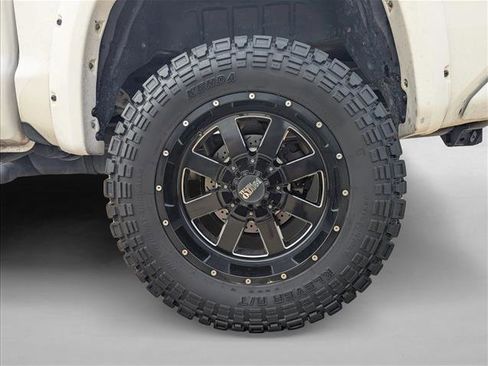 Used 2016 Toyota Tundra SR5 image 17