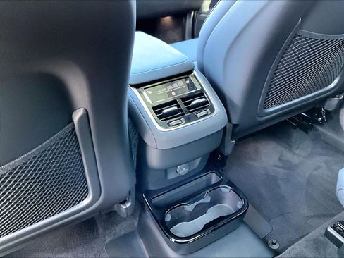 Used 2026 Volvo XC90 B6 Plus w/ Protection Package image 37