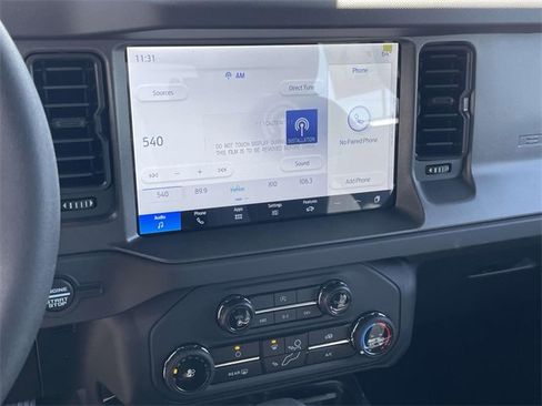 New 2025 Ford Bronco 4-Door image 8