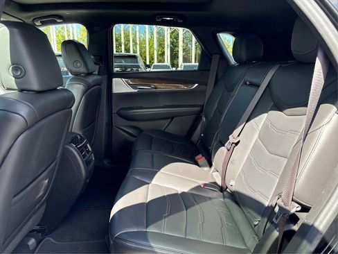 Used 2022 Cadillac XT5 Premium Luxury w/ Platinum Package image 10