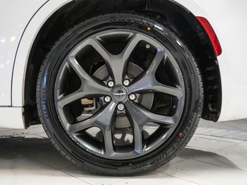 Used 2023 Chrysler 300 S image 38