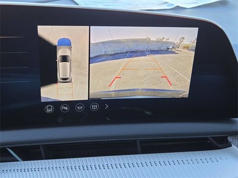 New 2025 Cadillac Optiq Luxury 1 w/ LPO, Floor Liner Package image 26