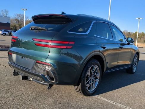 Used 2022 Genesis GV70 2.5T w/ Advanced Package AWD/4WD image 4
