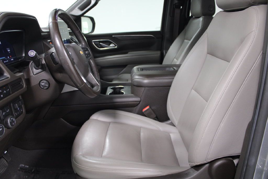 Used 2022 Chevrolet Tahoe LT w/ Luxury Package RWD image 22