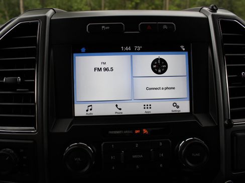 Used 2018 Ford F150 XLT w/ Equipment Group 302A Luxury AWD/4WD image 27