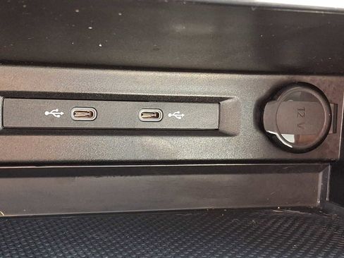 Used 2024 Volkswagen Tiguan S image 20