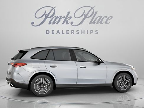 Certified 2025 Mercedes-Benz GLC 300 4MATIC w/ AMG Line image 22