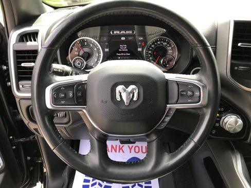 Used 2023 RAM 1500 Laramie AWD/4WD image 17