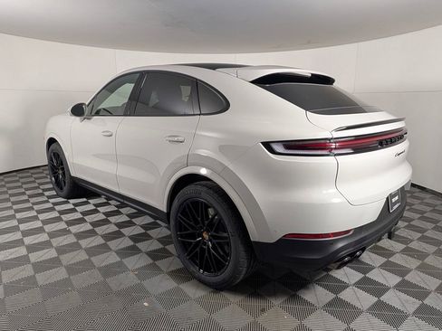 New 2026 Porsche Cayenne S image 3