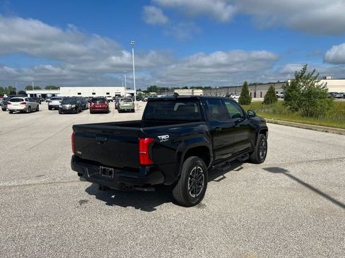 Used 2026 Toyota Tacoma TRD Sport AWD/4WD image 5
