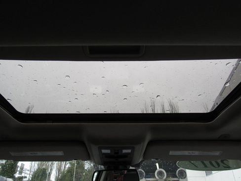 Used 2017 RAM 1500 Outdoorsman image 28