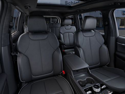 New 2025 Jeep Grand Cherokee L Overland w/ Advanced Protech Group III image 40