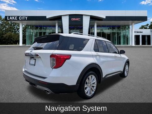 Used 2022 Ford Explorer Limited w/ Equipment Group 301A RWD image 4