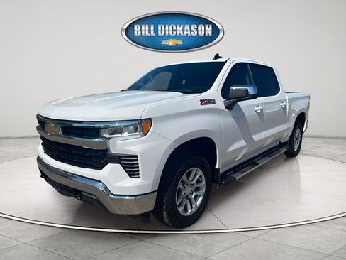 Used 2025 Chevrolet Silverado 1500 LT AWD/4WD image 3