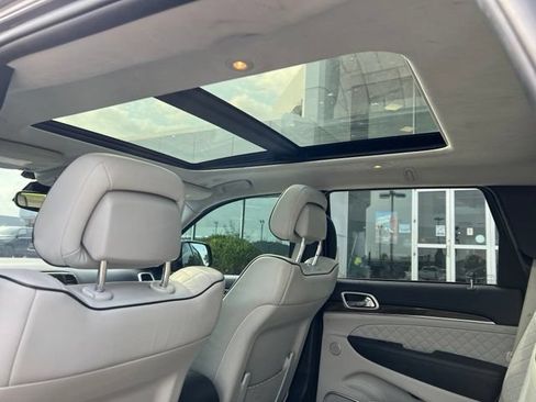 Certified 2018 Jeep Grand Cherokee Summit AWD/4WD image 23