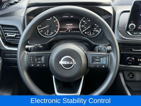Used 2024 Nissan Rogue SV AWD/4WD image 28