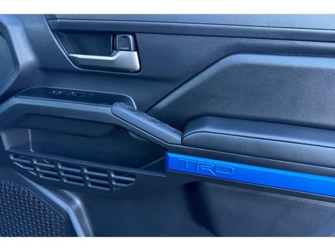 Certified 2025 Toyota Tacoma TRD Sport image 18